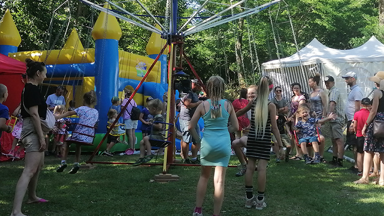 Foto: Kristýna Bohatová Tištínské hody tančily kolem světa