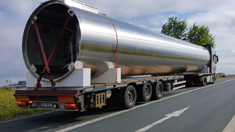 Městem projel NADMĚRNÝ NÁKLAD