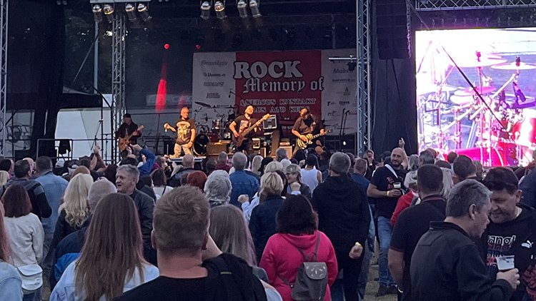 foto: Rock Memory Of ROCK MEMORY OF – 45 tisíc na charitu