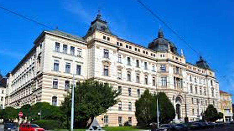 PODIVNÝ PŘÍSTUP: Speciálové si pro milost nepřišli