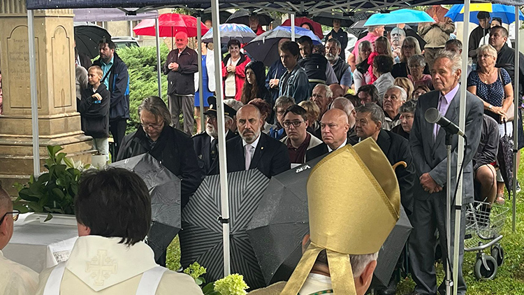 Foto: Komise městských částí Krasice, Čechovice a Domamyslice a internet AKTUALIZOVÁNO: Čechovice velkolepě slavily 700 let