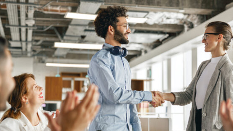 Foto zdroj internet Pracovní trh stagnuje