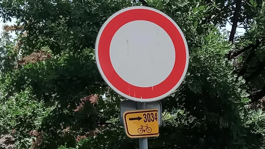 Fotbalisté jezdí, kde nemají