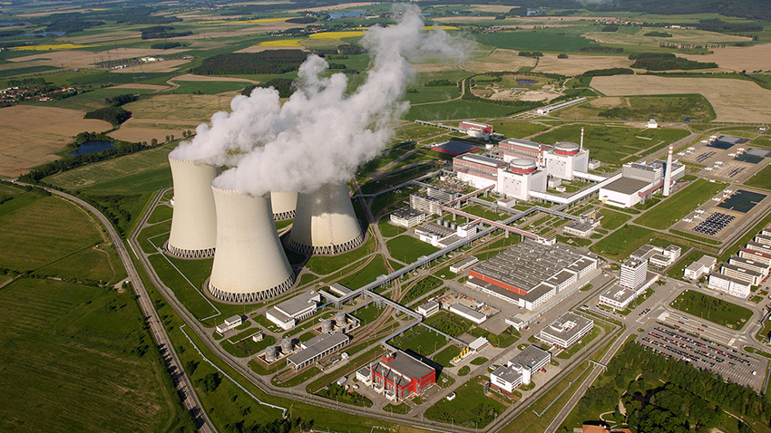 Energie patří u nás k nejdražším v Evropě, přestože ČR patří k největším vývozcům elektřiny na světě. Foto: www.30let.ckait.cz Elektřina u nás zůstává 6. nejdražší v Evropě