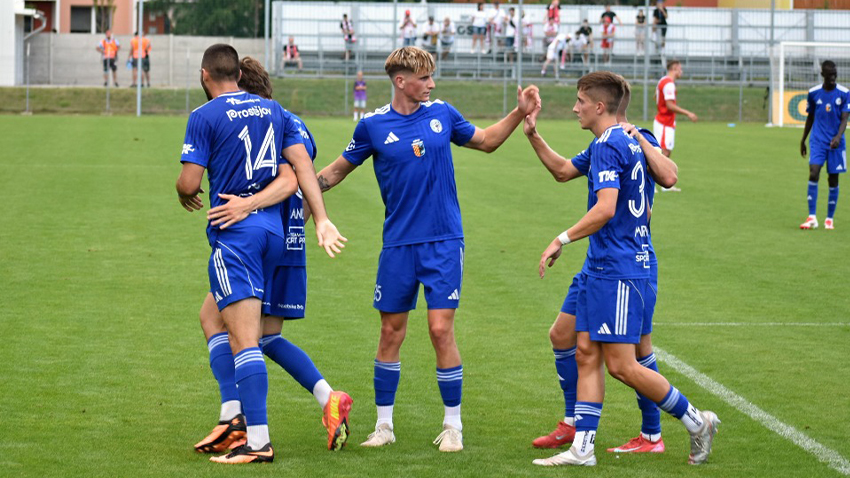 Fotbalisté Prostějova doma ztratili všechny body. Foto: Jan Frehar Zlepšená ofenziva, ale tři inkasované branky doma mrzí