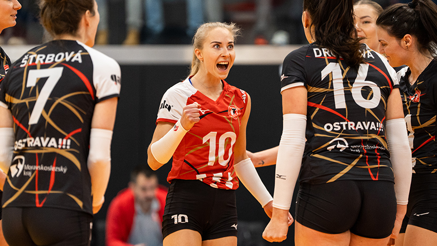 Foto: Jan Steiner Tereza Slavíková: „To, že jsme mladý kolektiv s nejstaršími  hráčkami, co mají sedmadvacet, nevidím jako žádný problém“