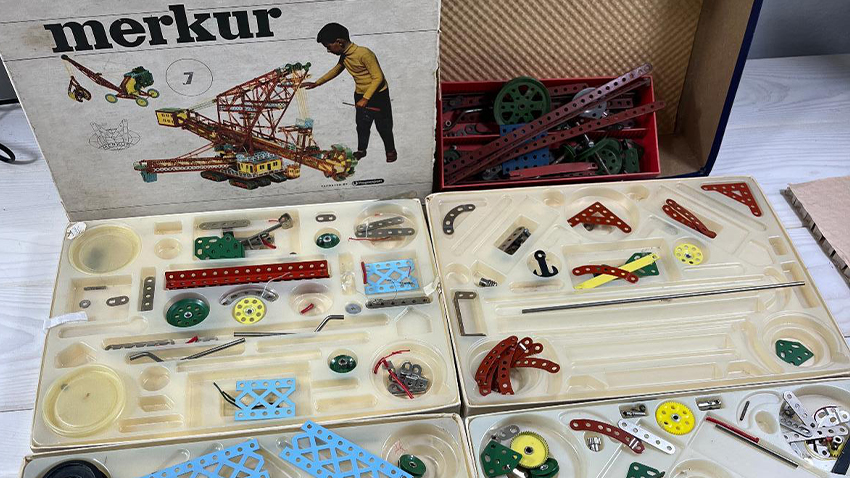 Ze stavebnice Merkur jdou vyrobit nejrozmanitější věci. Foto: archiv Večerníku Kreativní dílny na zámku nabídnou slavnou stavebnici