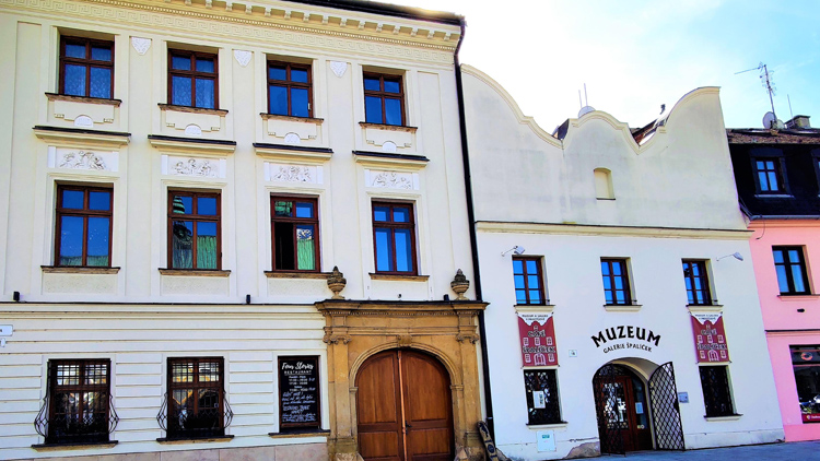 Foto: zdroj internet Špalíček má  známku