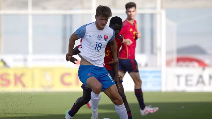 Hráčem měsíce Pira, trenérem Kohout