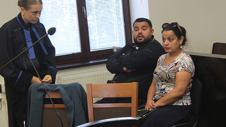 AKTUALIZOVÁNO: Soud řešil vášnivou   RVAČKU CIKÁNŮ