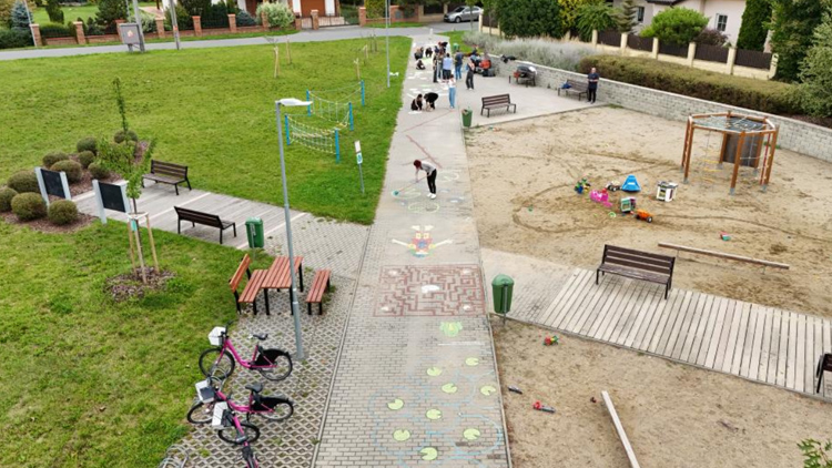 Chodníkové hry v Krasicích