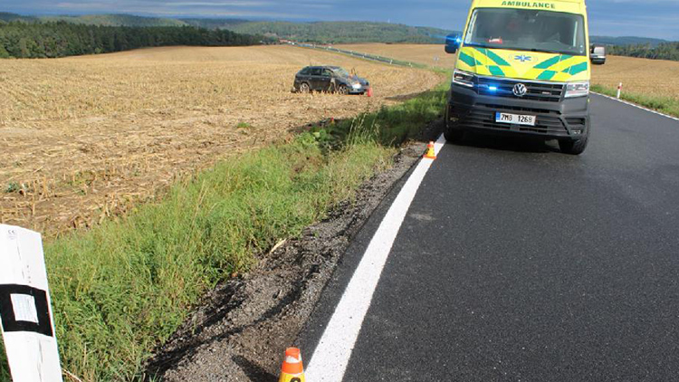 Rozdivočelá fabie šla přes střechu