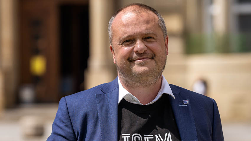 Petr Sokol: „Okroužkujte Sokola, aby mělo Prostějovsko nového aktivního poslance“