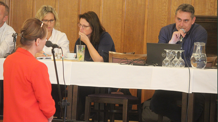 Třídit odpady v Kojetínské? Odborníci jsou pro, někteří lidé proti