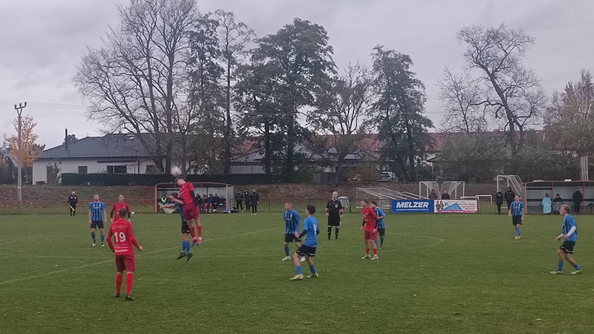 Souboj tabulkových sousedů Čechovice zvládly