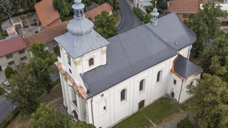 Nová střecha kostela