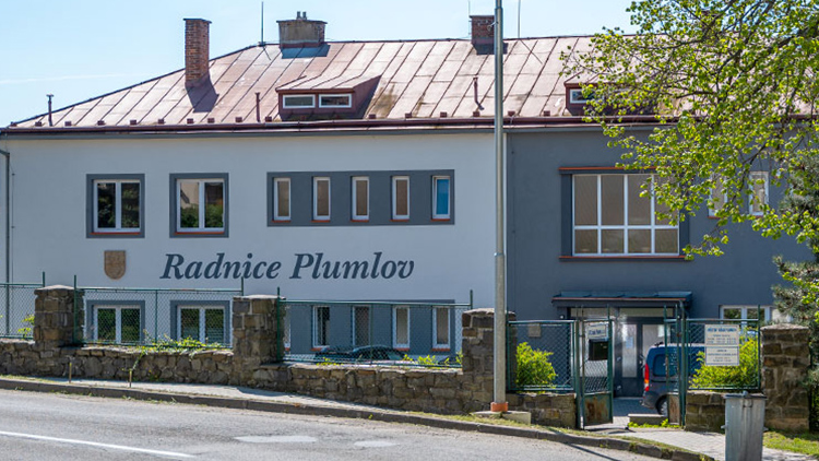 Plumlov trápila smrdutá voda