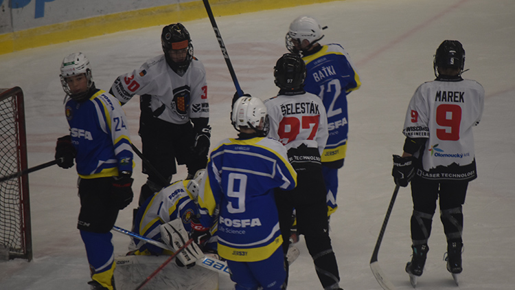 Deváťáci souboj o druhé místo doma výsledkově nezvládli