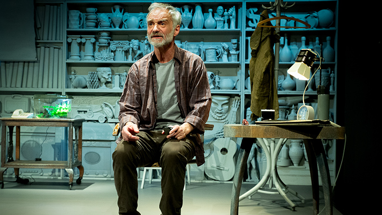 Snílek Ivan Trojan divadlo pobavil i dojal