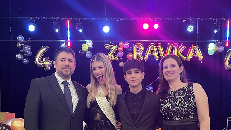 Miss Asia 2025  studovala  „ZDRAVKU“!