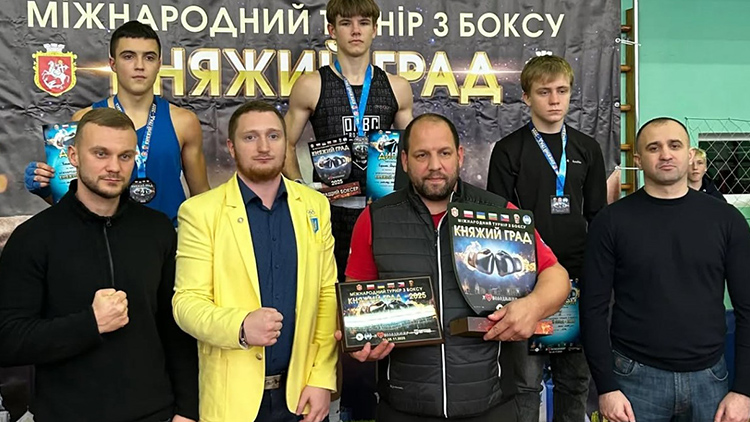 Boxerský OHBC Prostějov na turnaji Kněžev Grad:  zlato Kropoga, stříbro pro Pavlicu a bronz Žváčka!