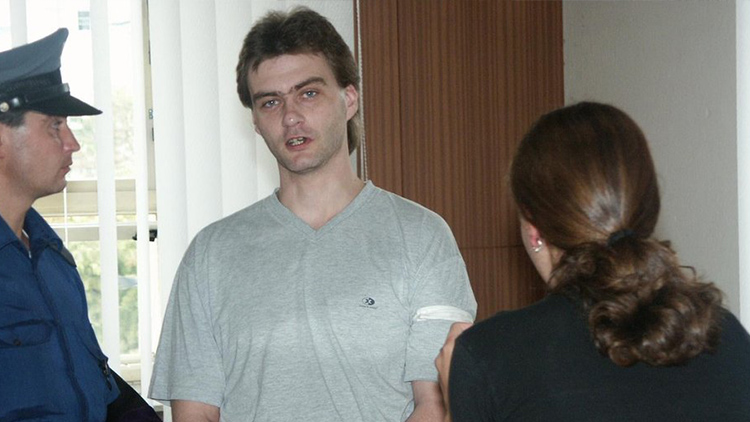 VRAH FARÁŘE  chtěl na svobodu!