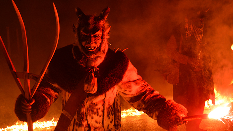 Děsivé bytosti vyrazily na Čertovskou jízdu 