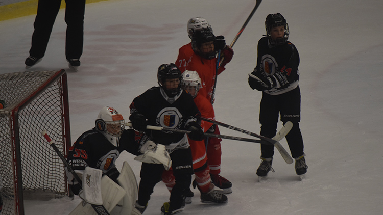 Vyrovnané dvě třetiny od sedmáků.V poslední části ale přišel kolaps