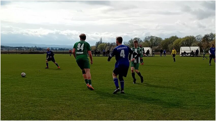 Fanoušek napadl v Držovicích hráče Kladek 