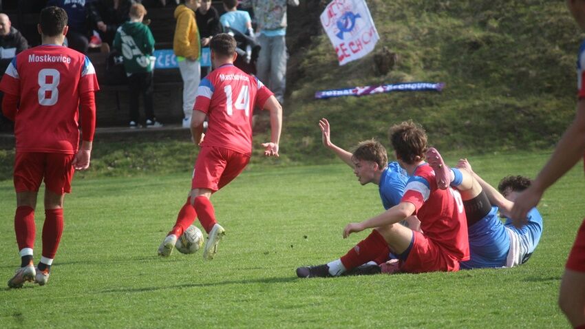 Haná nezvládla přestřelku, Čechovice doma uspěly. Určice v krizi