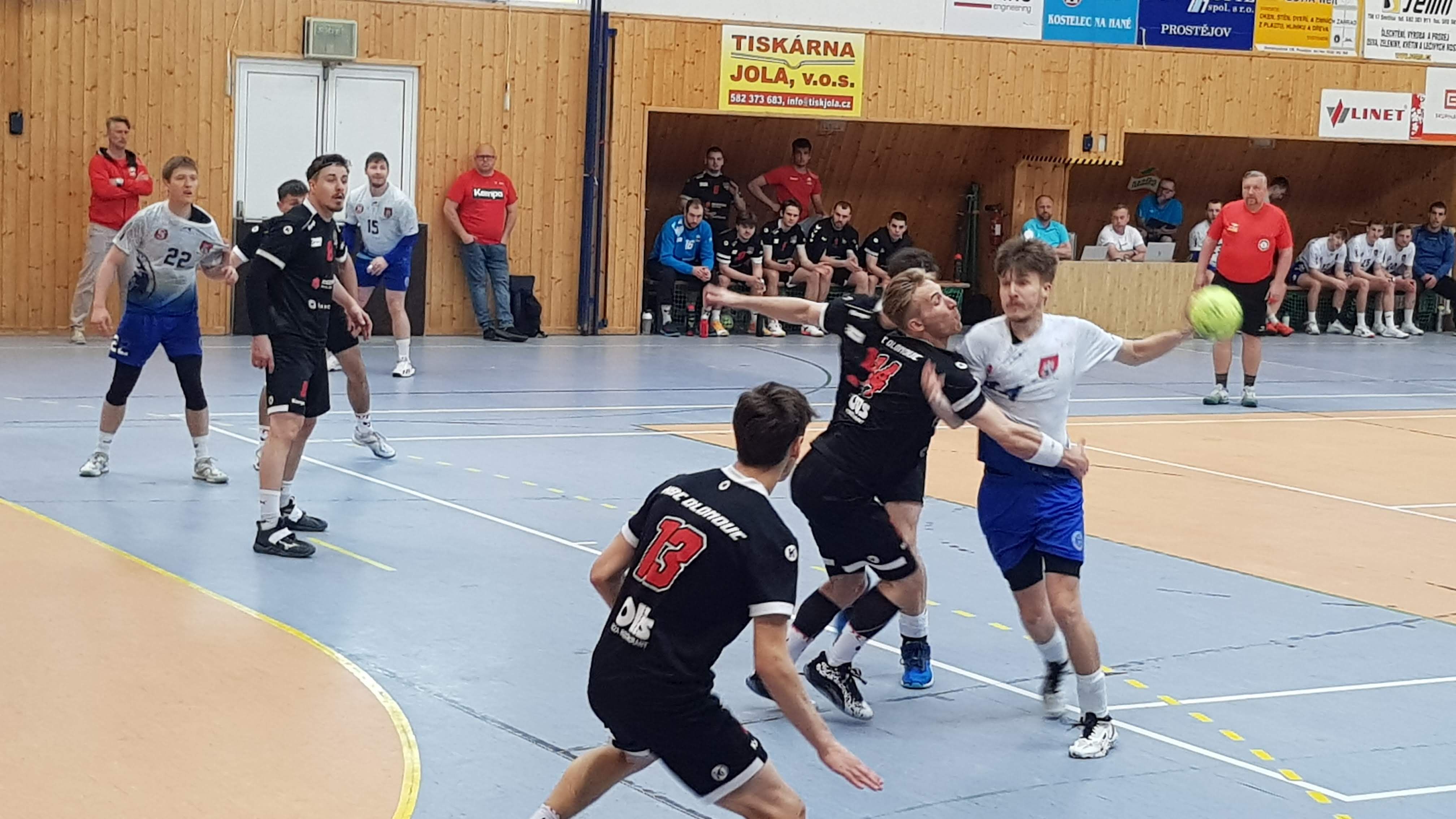 Kostelečtí zabrali v derby s Olomoucí!