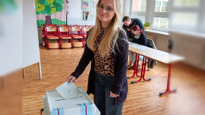 V historicky prvním referendu hlasovalo 13 procent voličů