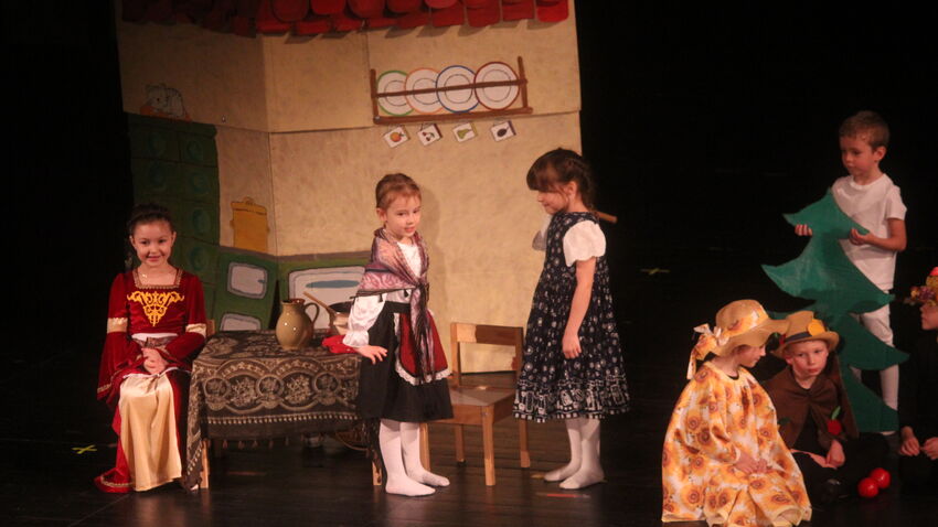 Prckové to rozbalili v divadle na Mateřince