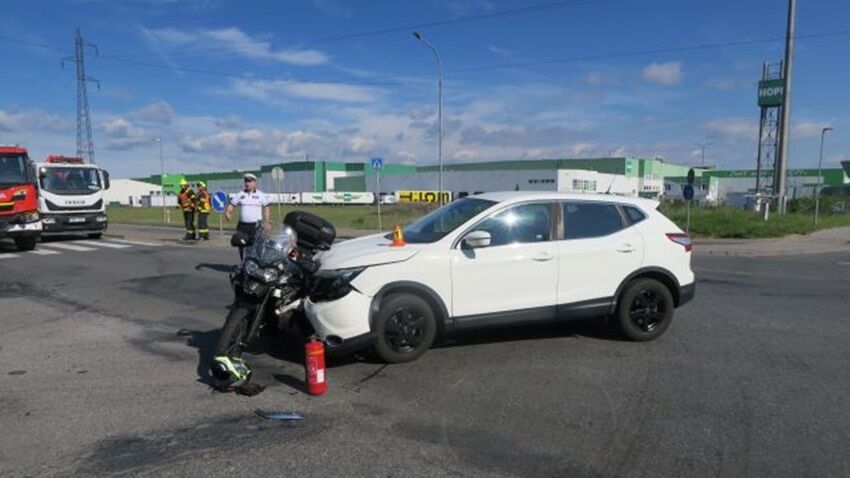 Starší motorkář nedostal přednost