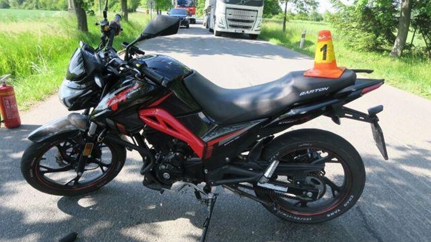 Mladý motorkář skončil v nemocnici
