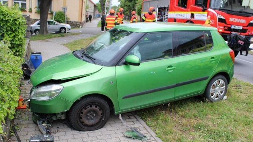 Nedání přednosti poslalo jednu z řidiček do nemocnice