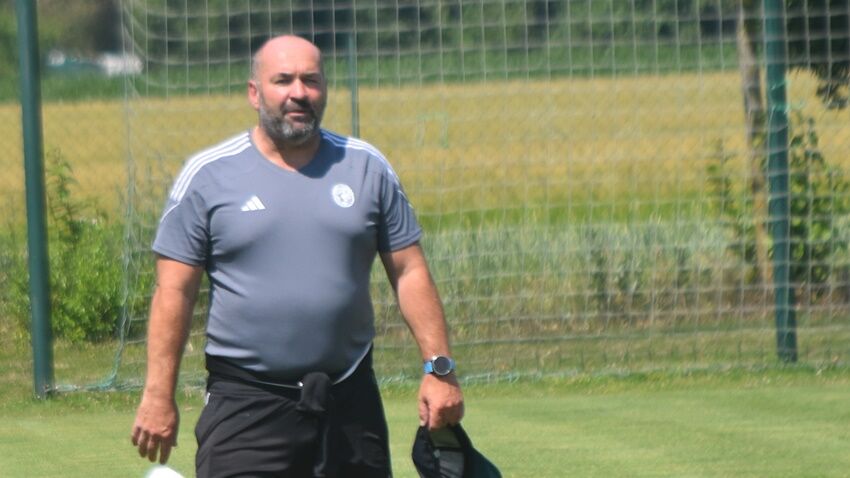 „Pevně věřím, že budeme úspěšní,“ prozradil po úvodním tréninku nový kouč eskáčka Bohuslav Pilný 