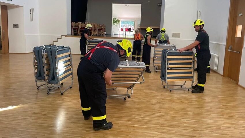 Hasiči trénovali evakuaci obyvatel po tornádu