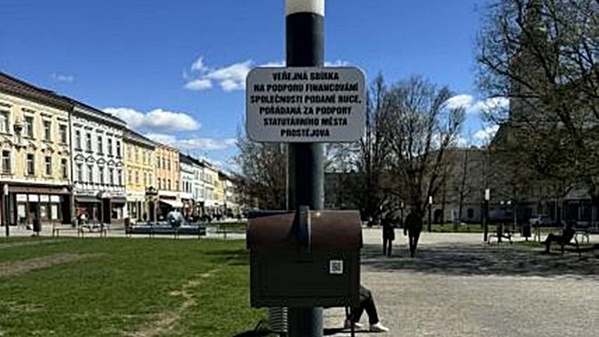 Sbírkovou kasičku chtěl někdo vykrást