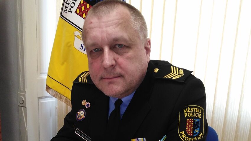 „Novým strážníkům nabízíme náborový příspěvek a možnost získání bytu,“ prozradil Libor Šebestík, ředitel Městské policie v Prostějově  