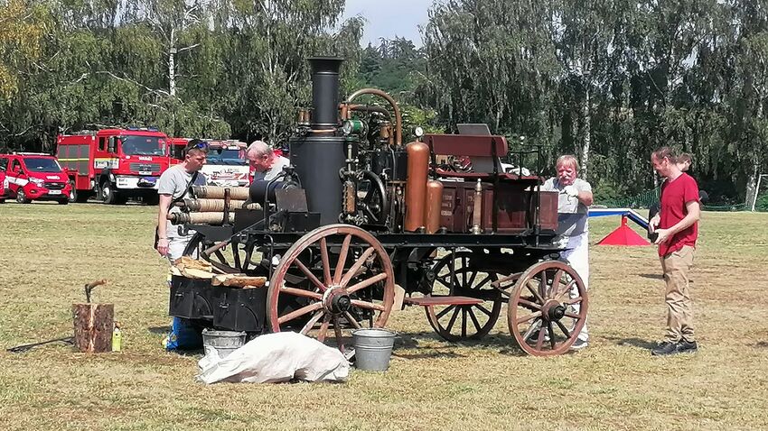 S hasiči slavila i Nevěsta