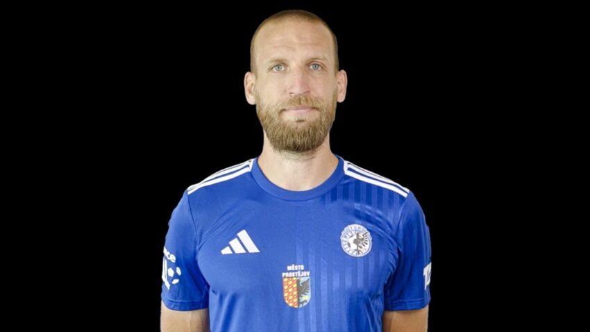 „Bod za tři zápasy je málo,“ uvědomuje si Martin Šindelář