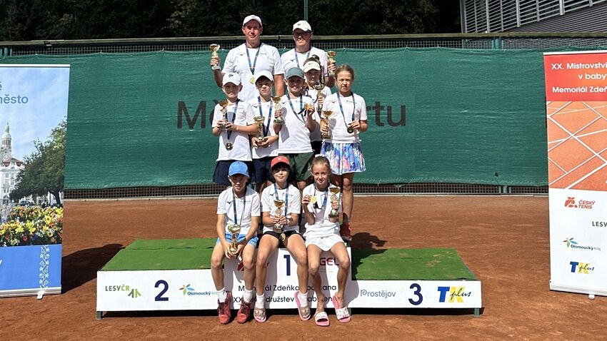Babytenisté na domácích kurtech slaví titul