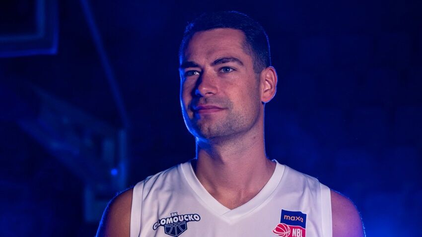 Poznávám tváře v hledišti, těší se z návratu Adam Goga
