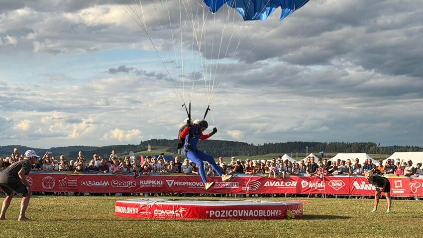 Parašutisté Dukly Prostějov na civilním MS zlatí a stříbrní v soutěžích družstev mužů!
