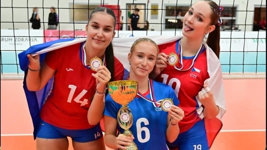 Remešová, Sirůčková a Pavlíková pomohly juniorkám Česka k přímému postupu na ME U20