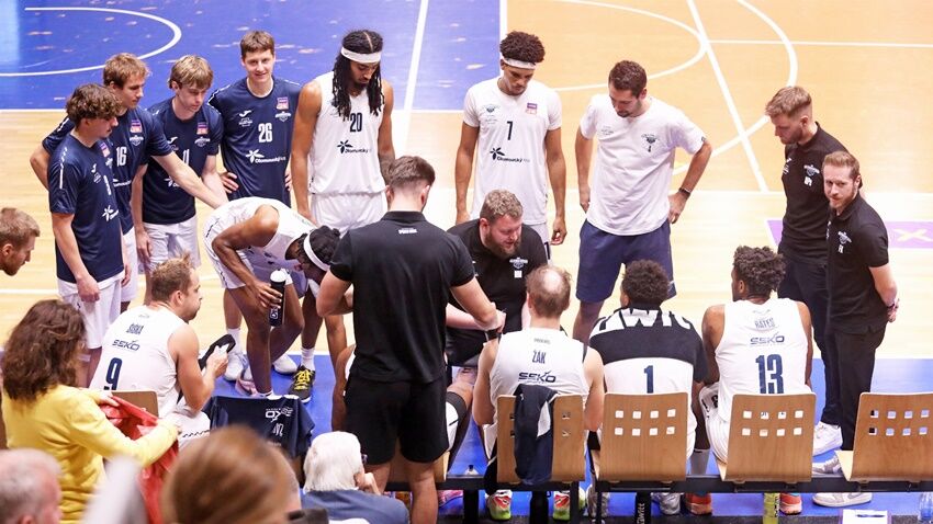 Basketbalisté Olomoucka platí daň za velké omlazení sestavy