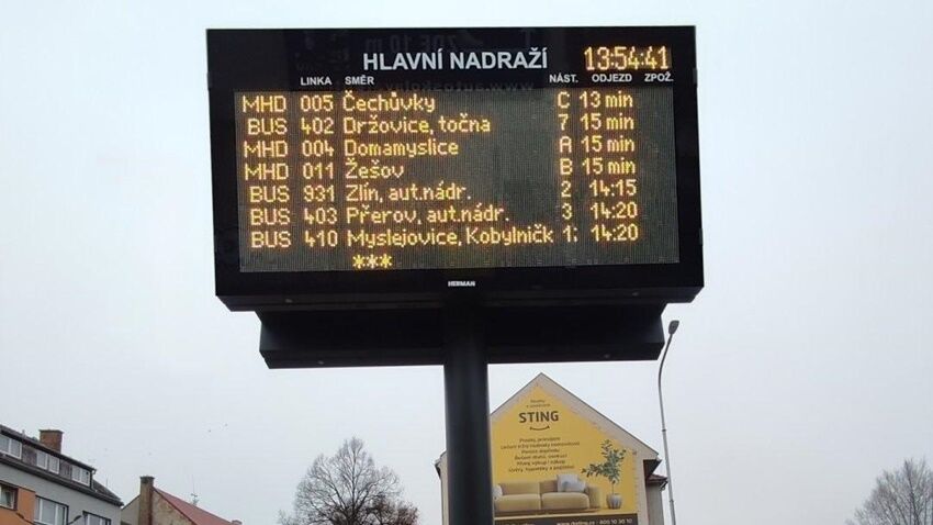 Budou panely hlásit i zpoždění MHD? 