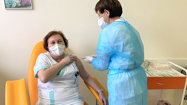Očkování se v Česku daří