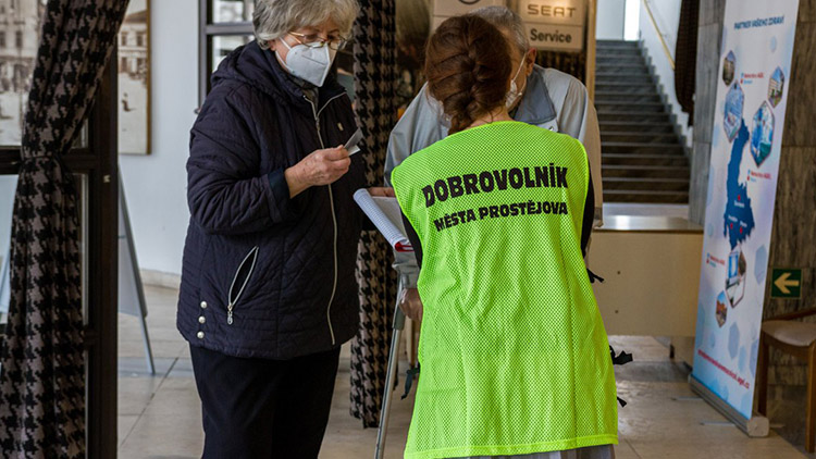 Očkovací centrum v Prostějově první v kraji. Slova díků i od hejtmana